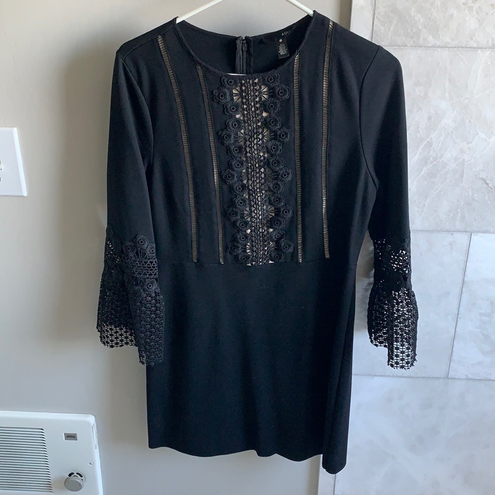 AQUA bell sleeve detailed black dress (s)